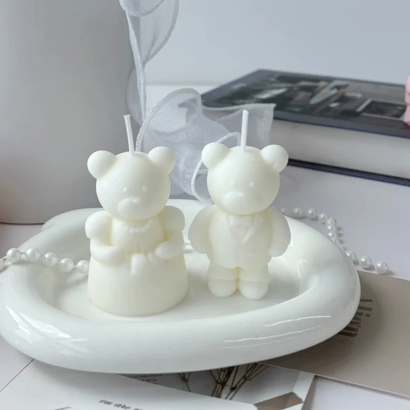 1Pc Couple Bear Aromatherapy Scented Candle Handmade Natural Soy Wax Candle Long-Lasting Sandalwood Fragrance for Bedroom Decor - Image 4