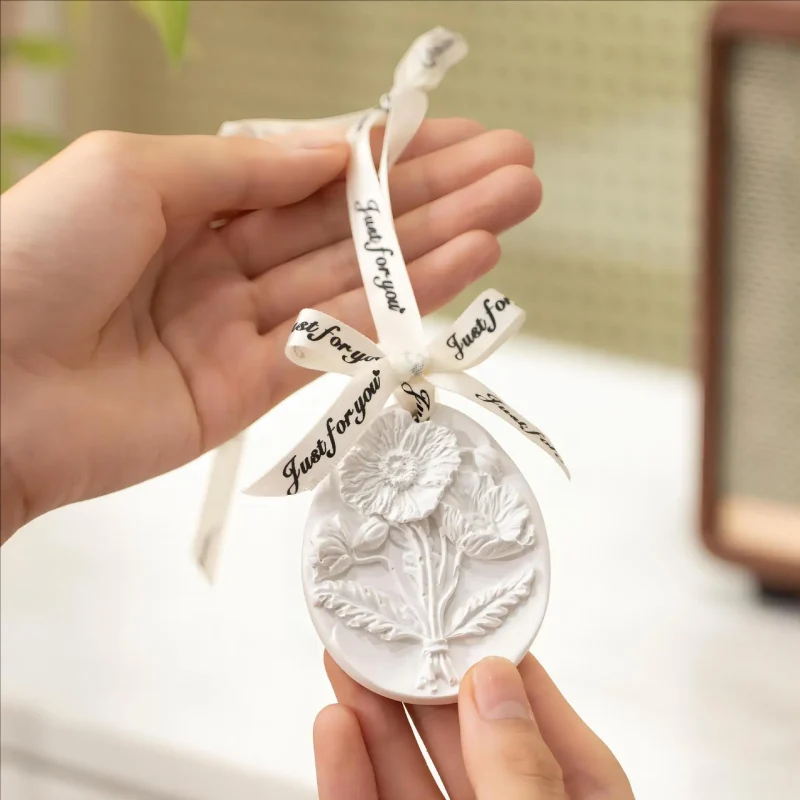 Flower Shape Aromatherapy Wax Wardrobe Plaster Fragrance Tablets Home Room Car Remove Smell Incense Solid Pendant Air Freshener - Image 2