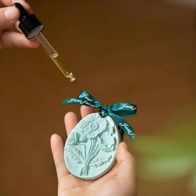 Flower Shape Aromatherapy Wax Wardrobe Plaster Fragrance Tablets Home Room Car Remove Smell Incense Solid Pendant Air Freshener - Image 3