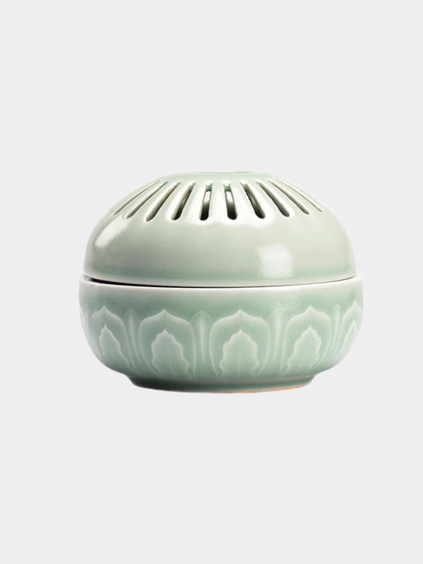 Handmade Bean Green Glaze Incense Holder Vintage Lotus Petal Incense Burner Stand For Incense Aromatherapy Smell Distributor